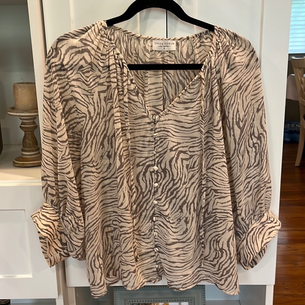 Zebra print flowy top! Gorgeous!